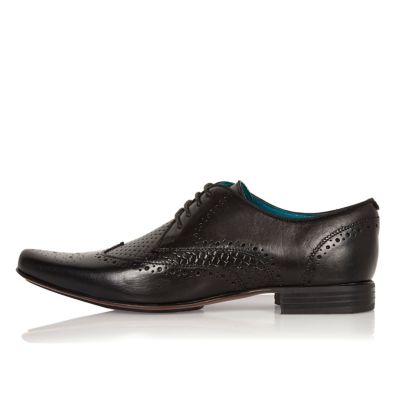 Black leather woven formal shoes